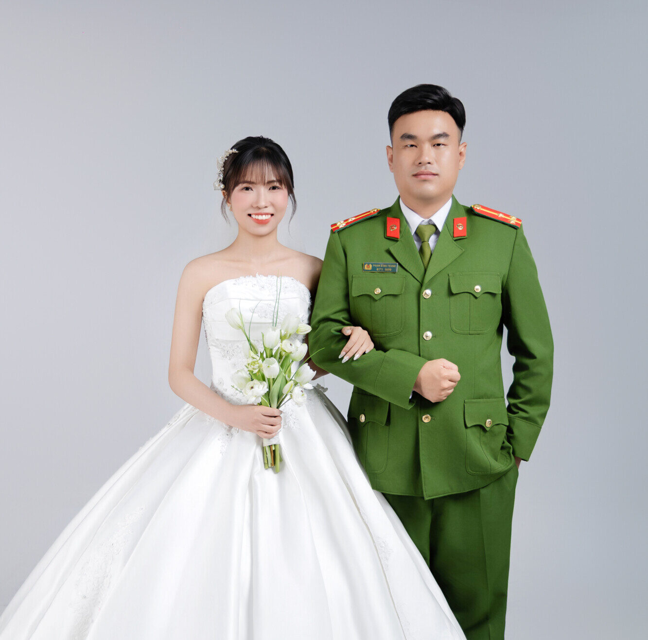 Thiệp cưới Trung Hằng